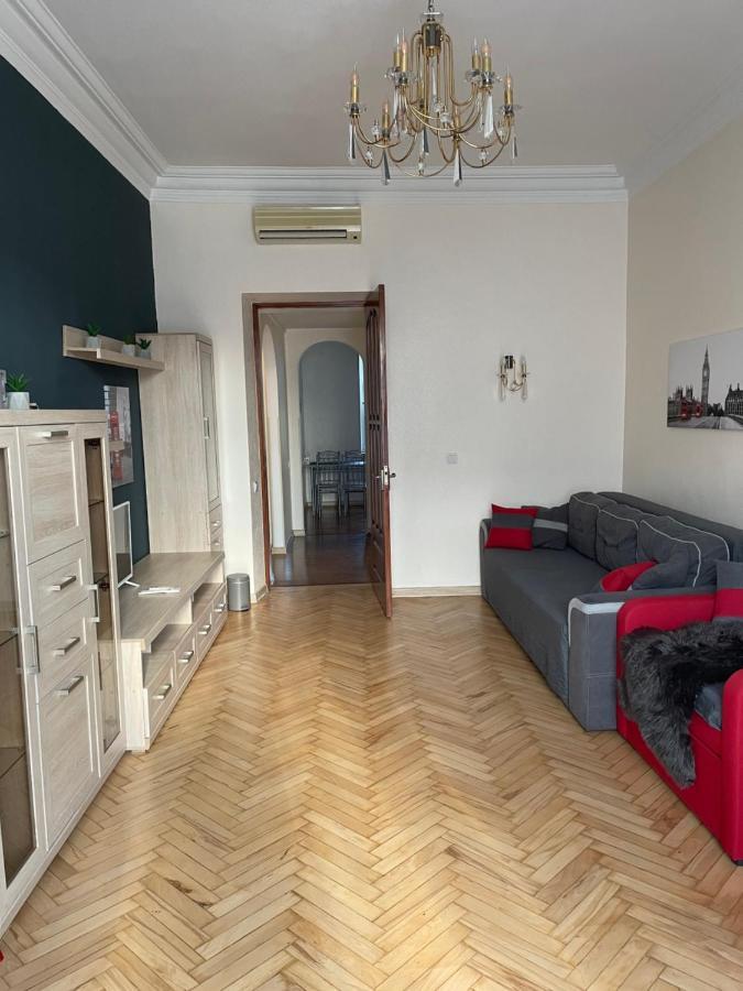 Freddies Apartment Kiev Esterno foto